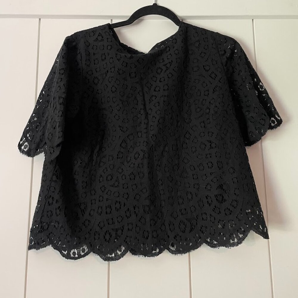 Black lace cropped blouse